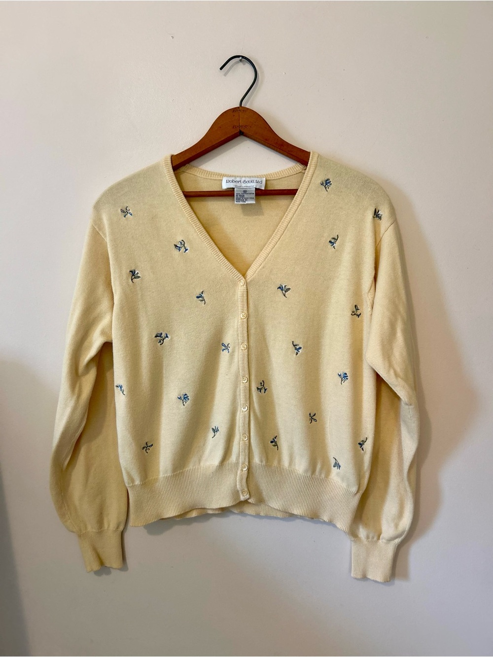 Vintage 100% Cotton Butter Yellow Embroidered Floral Cardigan Sweater M HK